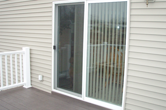 Kingsburg-screen-door-repair
