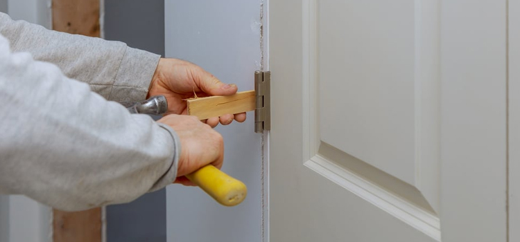 fiberglass entry door repair in Kingsburg